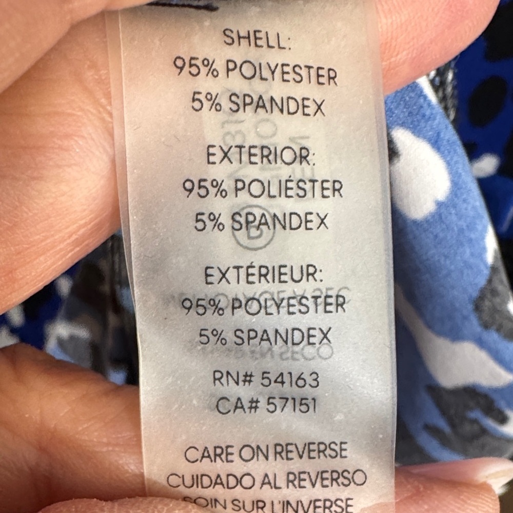 EUC Calvin Klein Women's Sleeveless Shell in Blue, Black, and White Animal Print - Picture 6 of 7